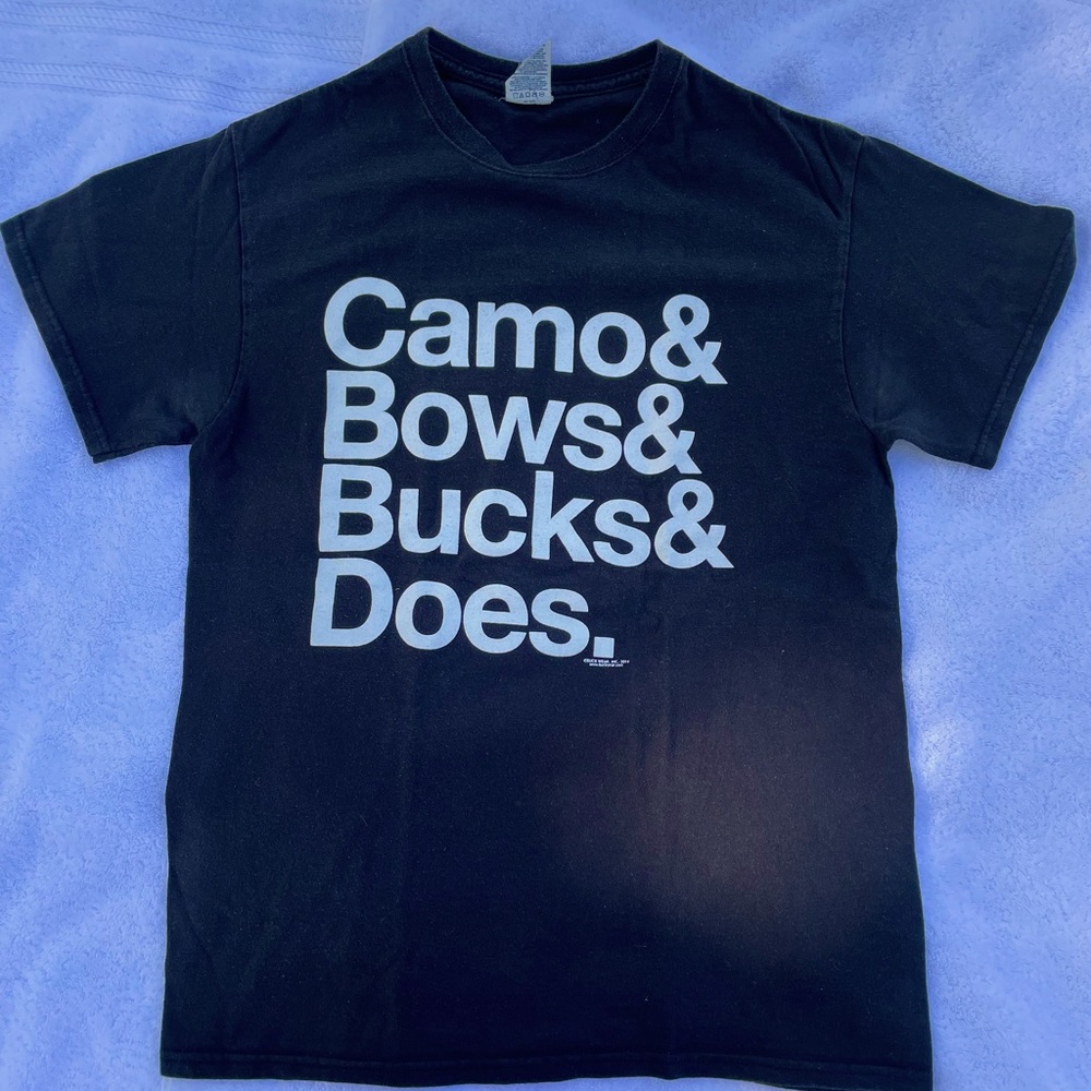 Buck Wear t shirt ✨